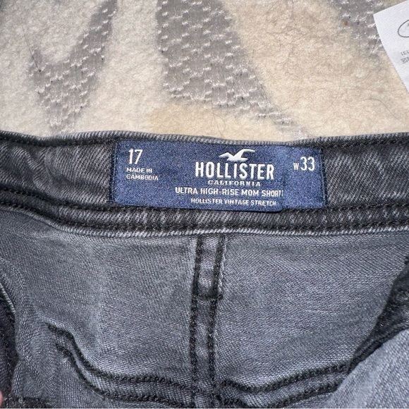Hollister Highwaisted Jean shorts - Picture 5 of 6